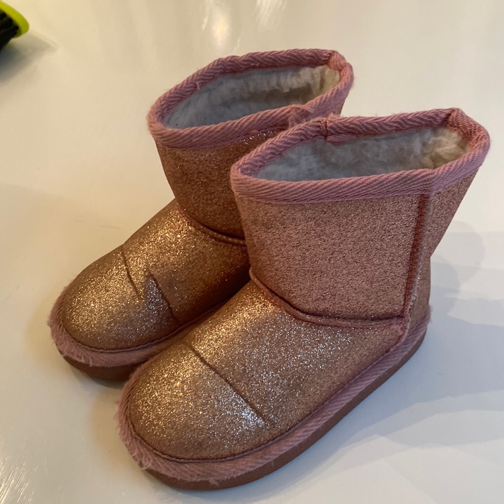 Sparkly “ugg” boots !